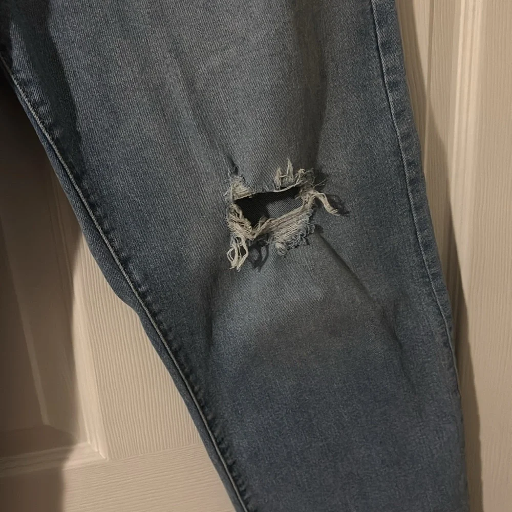 Levi Ribcage straight ankle Blue Distressed Jeans - Picture 3 of 4